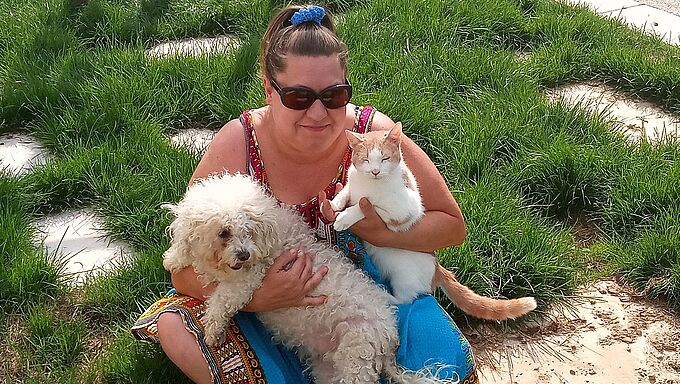 Opération Doyens : adoptée, Malyce retrouve ses anciens maîtres dans l’émotion la plus totale