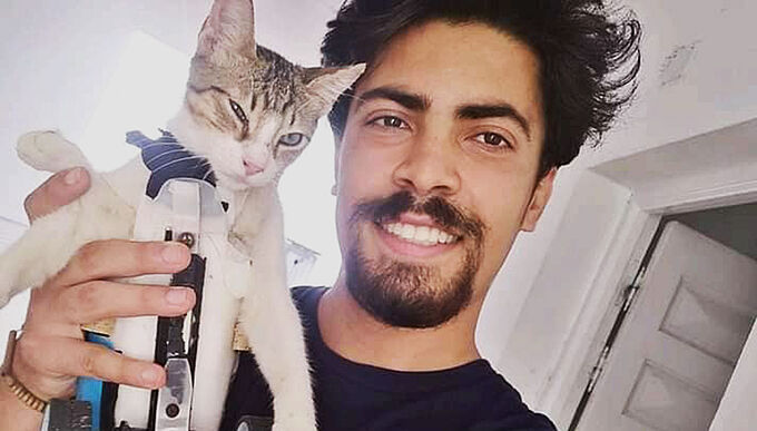 Cet artiste crée des prothèses pour les animaux handicapés !