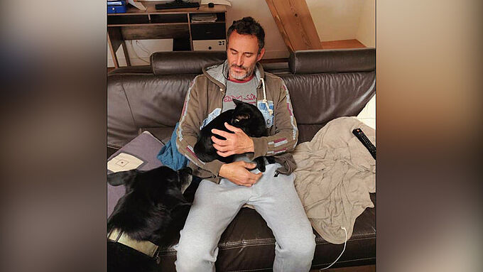 Blessée par une balle, « Lady » est adoptée par un chasseur repenti