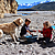Iris pêche avec Martin et Rose en Patagonie, au Chili.
